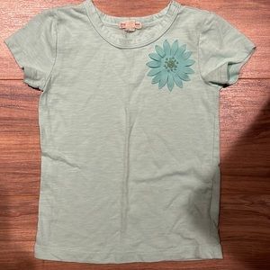 Girls blue size 4-5 Crewcuts tee with stitched down flower detail